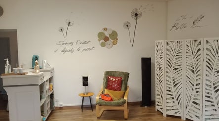 Intérieur paisible chez Jennifer Schmitt Réflexologue énergéticienne et Massothérapeute à Argentan, Normandie, FR.