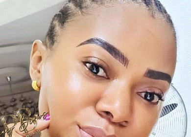 Woman showcasing perfect eyebrows at Peacy Beauty World, Edinburgh, Scotland, GB.
