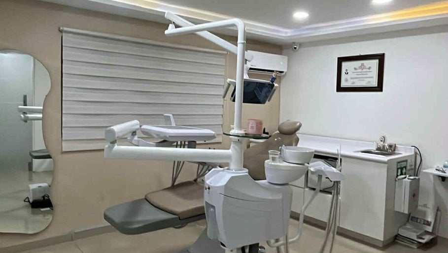 Consultorio moderno en Cirujano Dentista-Rosario Alejandre, Ocotlán, Jalisco, MX, con equipo dental especializado.