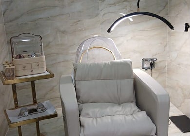 Relaxing spa chair at Velvet Glow Ladies Salon in Dubai, Dubai, AE, enhances tranquil experiences.