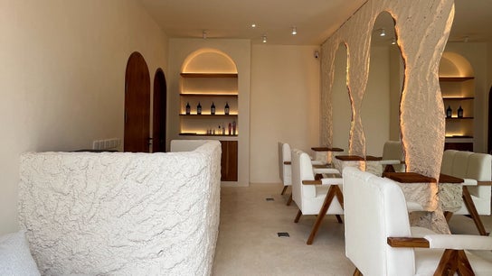 The Pause Hair Salon and Head Spa