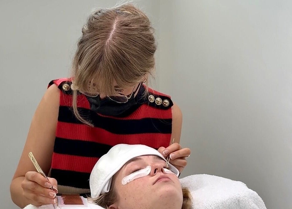 Lash artist performing extensions at Ember Lash, Lilyfield, New South Wales, AU.