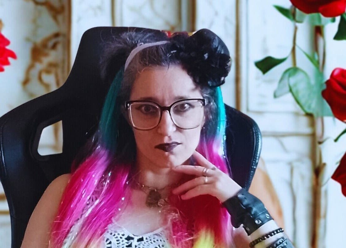 Portrait artistique chez Les portes de l'au-delà, Le Creusot, Bourgogne-franche-comté, FR.