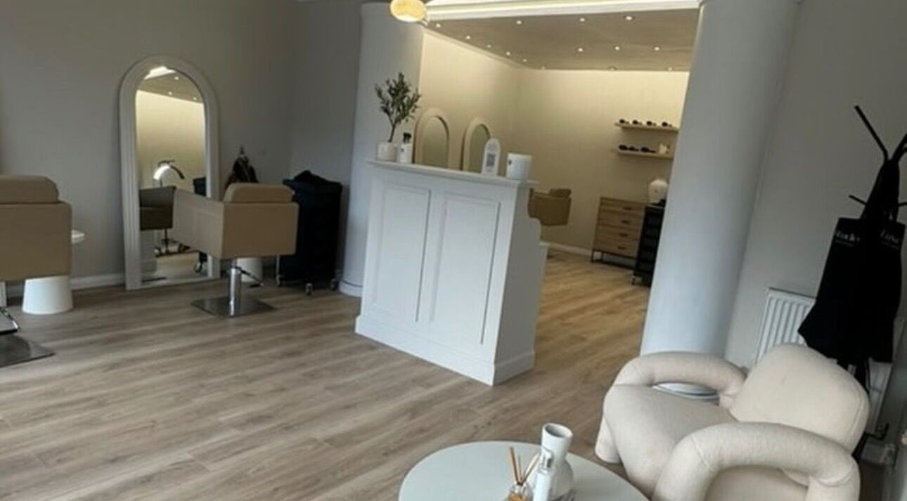 Modern interior of Sadies Luxe Locks in Normanton, England, GB with elegant seating and stylish decor.