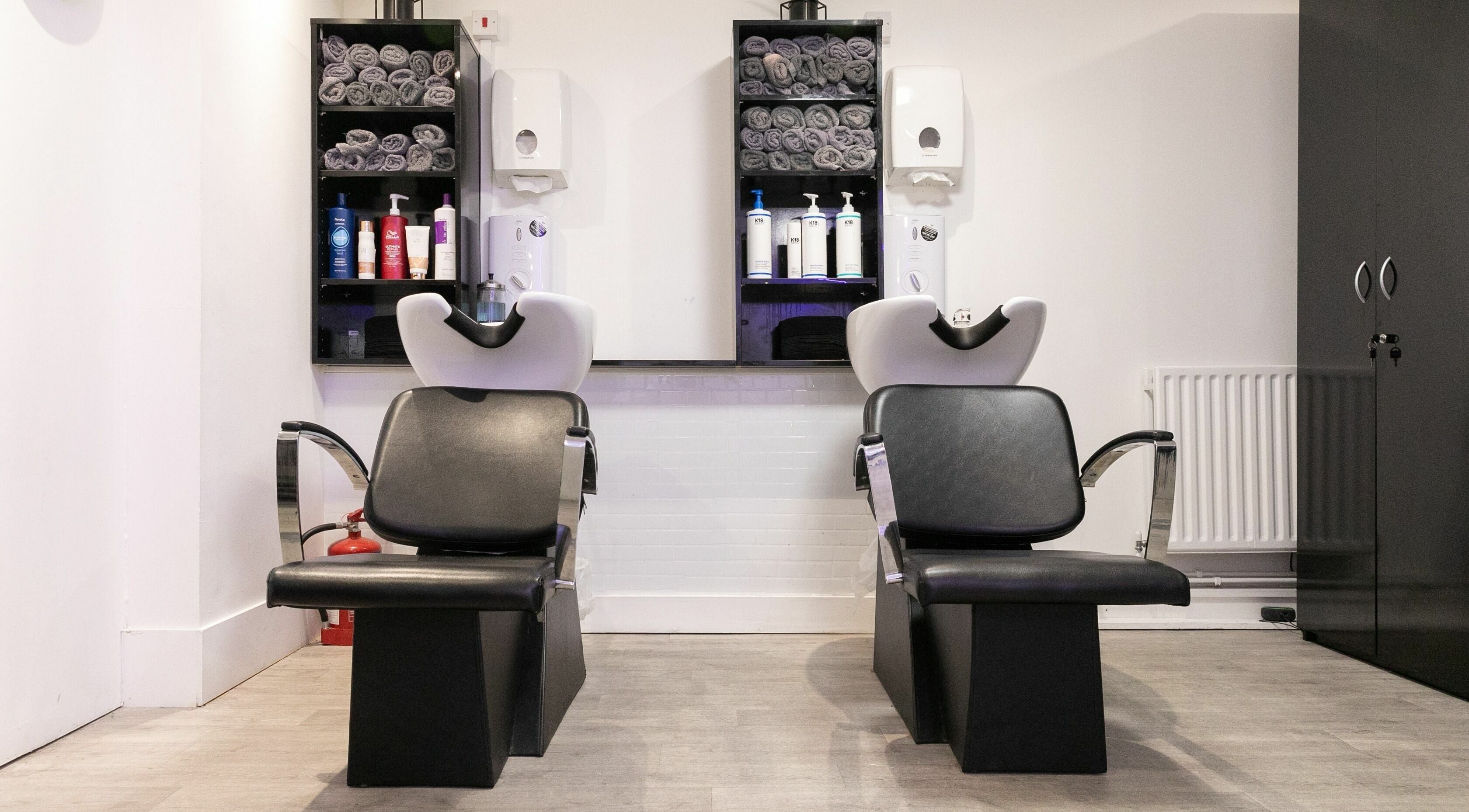 Wash stations at Divas Hair, Cheshunt, England, GB offer relaxing beauty experiences.