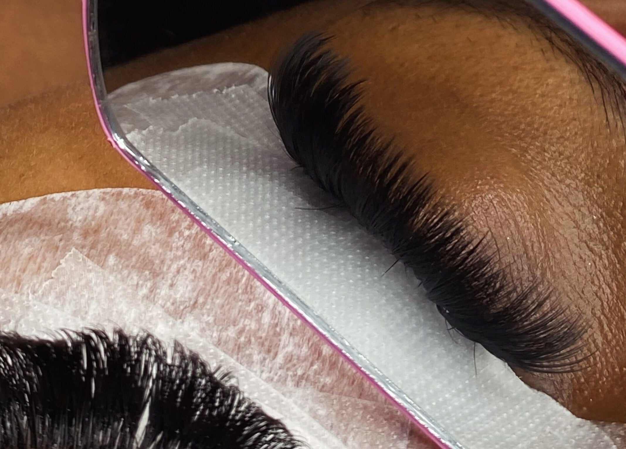 Elegant eyelash extensions at LuvLashes, Willemstad, Curaçao, CW showcasing expert application.