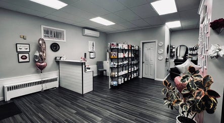 Freya Beauty Salon image 3