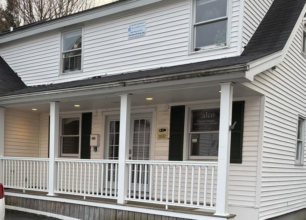 Freya Beauty Salon's charming exterior in Derry, New Hampshire, US, inviting visitors with a welcoming facade.