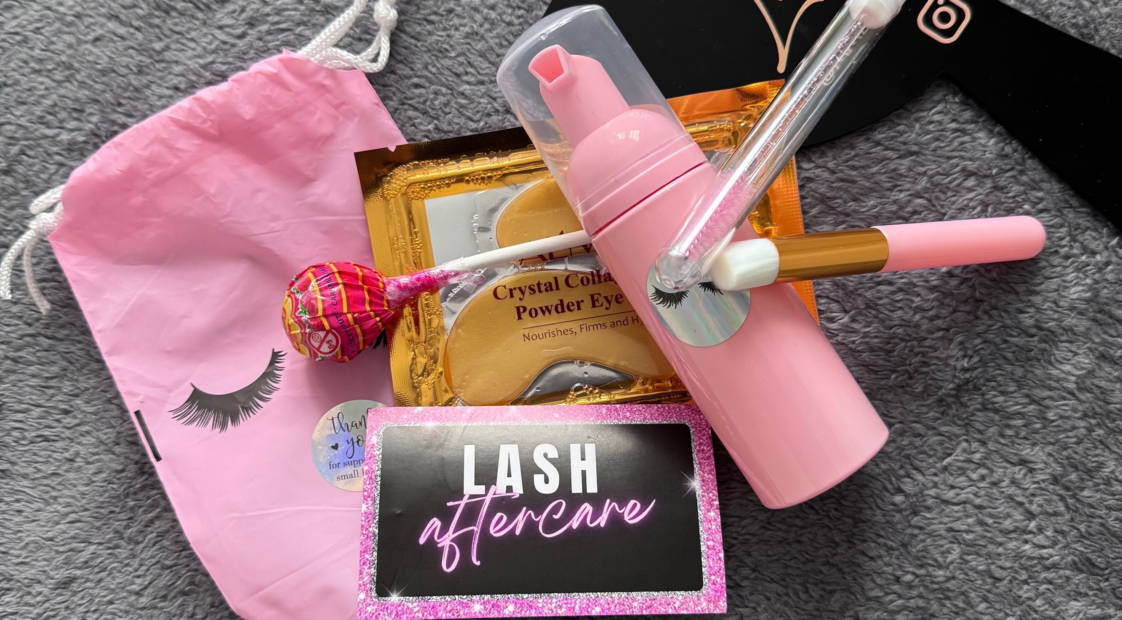 MMDÉLUXE LASHES aftercare kit with pink bag, Swindon, England, GB.