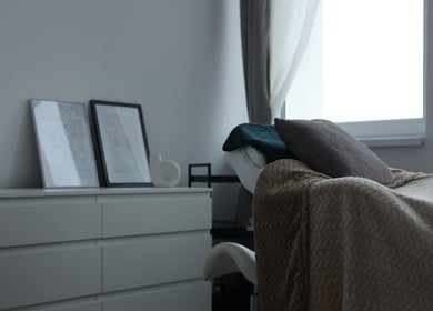 Modern relaxační prostor v NŪSYE STUDIO, Žilinský Kraj, Žilinský Kraj, SK s pohodlným lůžkem.