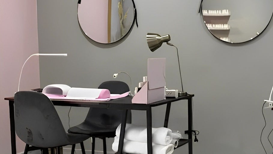 Modern manicure station at Apple Blossoms Beauty and Spa, Roodepoort, Gauteng, ZA, offering a serene atmosphere.