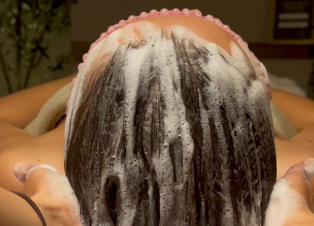 Indulge in The HEAD SPAce Cambridgeshire’s soothing hair treatment in Huntingdon, England, GB for relaxation.