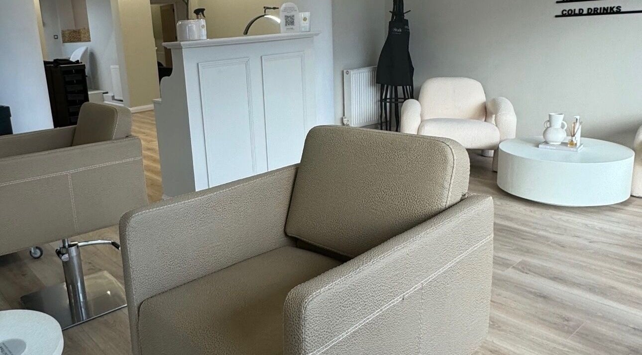 Relaxing seating area at BeautyByCoChlo | Chloe Turton, Normanton, England, GB with neutral tones.