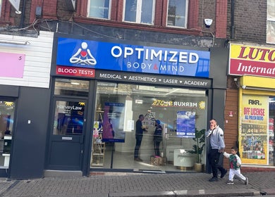 Exterior of Sculpt With Sherree, a beauty and wellness center in Luton, England, GB.