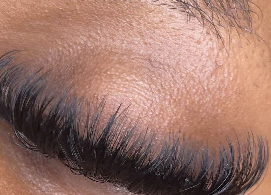 Close-up of eyelash extensions at RSK Beauty in Mbombela, Mpumalanga, ZA, showcasing expertly crafted lashes.