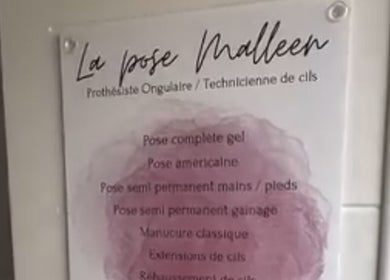 Affiche de services ongulaires à La Pose Malleen, Rivière-sur-tarn, Occitanie, FR, en rose et blanc.