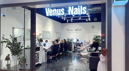 Venus Nails Kristianstad tại Kristianstad, Skåne Län, SE, nổi bật với không gian chăm sóc móng hiện đại.