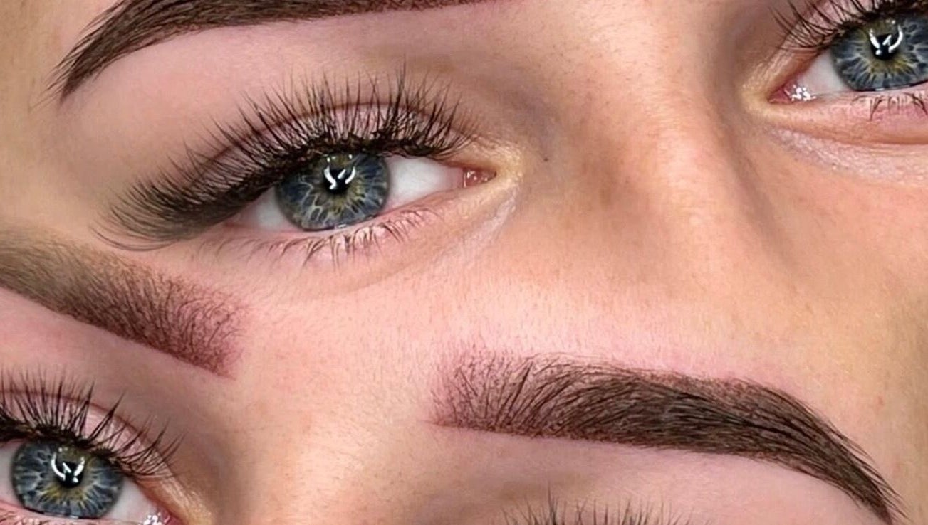 Close-up of well-defined eyebrows at CN Cosmetic Clinic, Baringa, Queensland, AU showcasing beauty expertise.