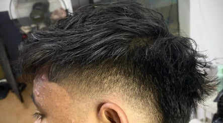 Close-up fade haircut at MFIX BARBER HOUSECALL, Rawang, Selangor, MY, showcasing styling expertise.