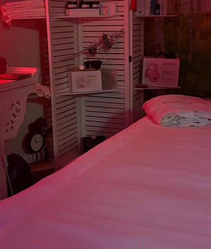 Salle de massage apaisante à Un Moment Pour Soi, Guéret, Nouvelle-aquitaine, FR.