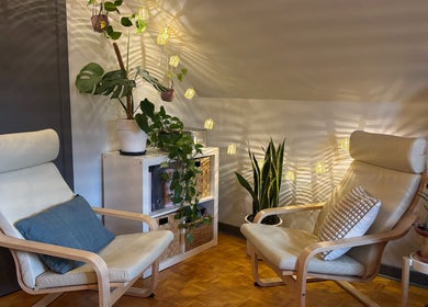 Espace détente chaleureux chez Joanie D. Gareau TRA, Thérapeute en relation d'aide à Saint-philippe, Québec, CA.