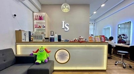 Reception area of Inspiration Salon, Kuching, Sarawak, MY with modern decor and friendly ambiance.