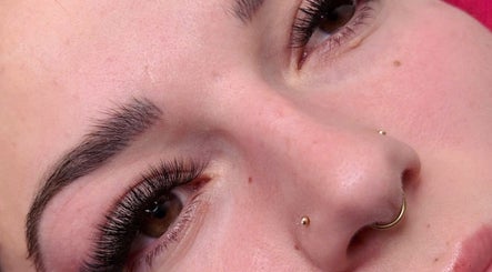 Close-up of eyelash extensions at Beauty Point GC, Robina, Queensland, AU, showcasing expert artistry.