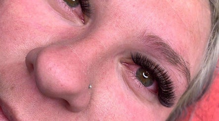 Close-up of eyelash extensions at Beauty Point GC, Robina, Queensland, AU, showcasing expert styling.