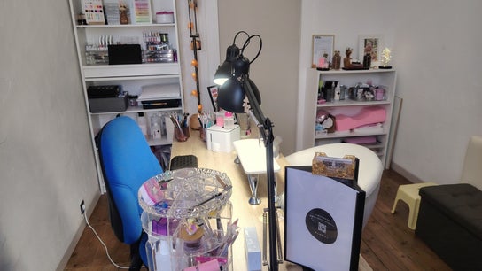 Au Bonheur Des Ongles By Jenn