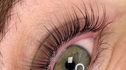 Close-up of beautifully enhanced eyelashes at Everythingbrows, Hull, England, GB.