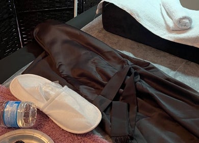 Luxurious robe, towel, and slippers at Vintage Vanity in Shamokin, Pennsylvania, US for a relaxing spa day.