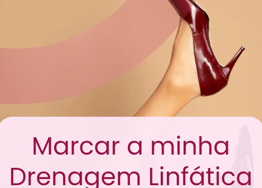 Sapato vermelho sofisticado destaca-se na oferta da Terapeuta Ana Martinez em Matosinhos, Porto, PT.