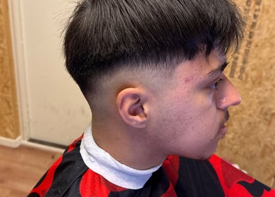Moderne herreklipp hos Ayaz The Barber, Stavanger, Rogaland, NO.