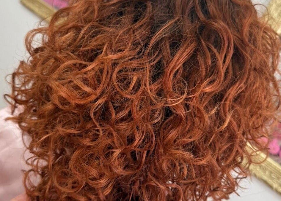 Rizos rojos en Studio Japi, Chalco De Díaz Covarrubias, Estado De México, MX.