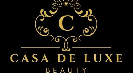 Luxurious logo of Casa de luxe beauty venue in Los Angeles, California, US.