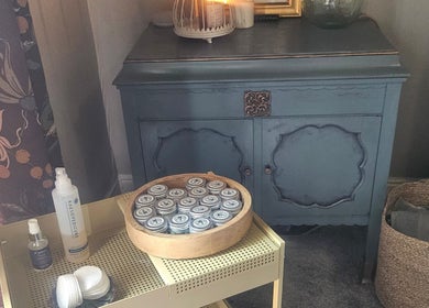 Healing Hands with Alli, Grantham, England: serene corner with skincare products and soft lighting.