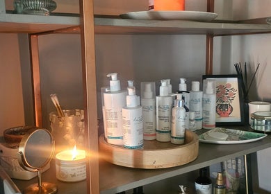 Healing Hands with Alli beauty products and decor at Grantham, England, GB wellness venue.
