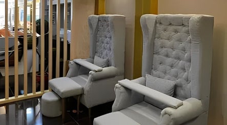Luxurious seating at Hair House Salon Luxury in Lipa City, Calabarzon, PH for ultimate relaxation.