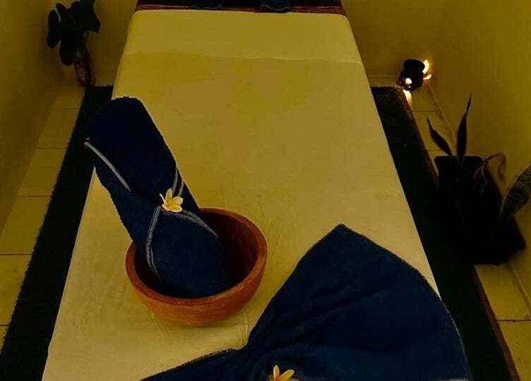 Relaxing massage table with fresh towels at D' Paradise SPA, Bali, Bali, ID.