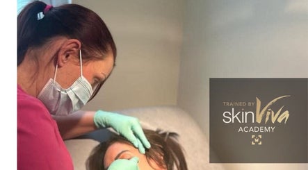 Beautician performing treatment at Emma Johnstone at The Makeup Parlour 118 Abbeywood, Skelmersdale, England, GB.