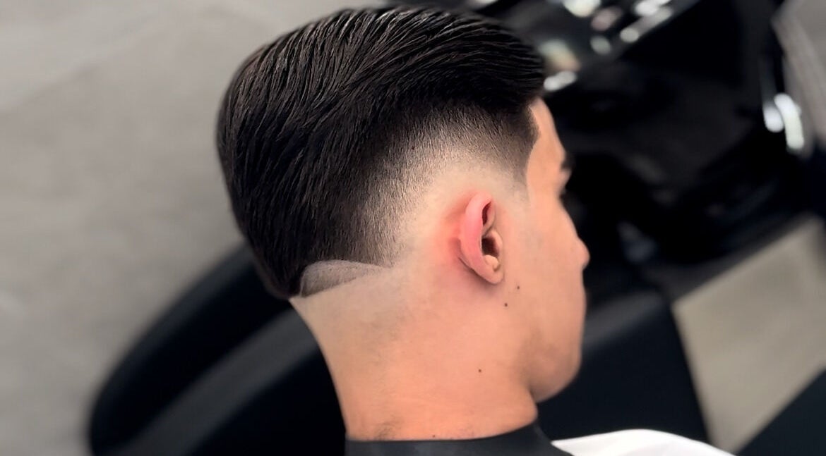 Taglio di capelli moderno da Emanuele Capasso a Sant'anastasia, Campania, IT.