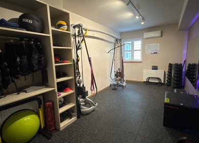 Μοντέρνος εξοπλισμός στο Gems Fitness Studio, Κηφισιά, GR για εκγύμναση και ευεξία.