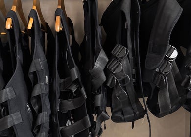 Ηλεκτρονικά γιλέκα εκγύμνασης στο Gems Fitness Studio, Κηφισιά, GR.