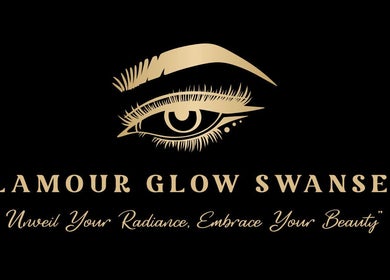Elegant eye logo of Glamour Glow Swansea, a beauty venue in Swansea, Wales, GB.