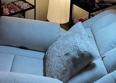 Fauteuil confortable et éclairage doux chez St Beauty, Montpellier, Occitanie, FR.