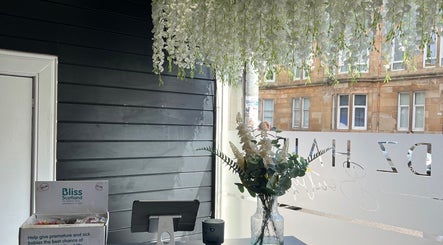 Stylish floral arrangement at HT Studio, showcasing beauty in Glasgow, Scotland, GB with elegant design.