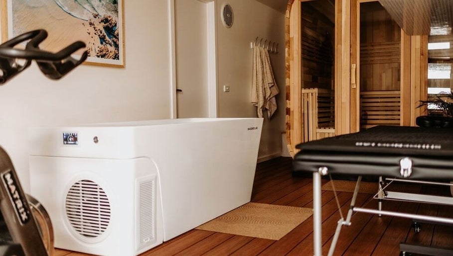 Revitalize at SHUGENDŌ RECHARGE STUDIO in Cape Paterson, Victoria, AU with sauna and therapy area.