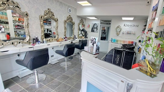 CC Hair Studio