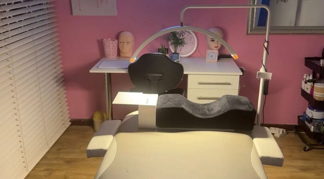 Calming treatment room at Flawless Diamond Beauty Lounge, Cape Town, Western Cape, ZA, featuring a therapy bed.