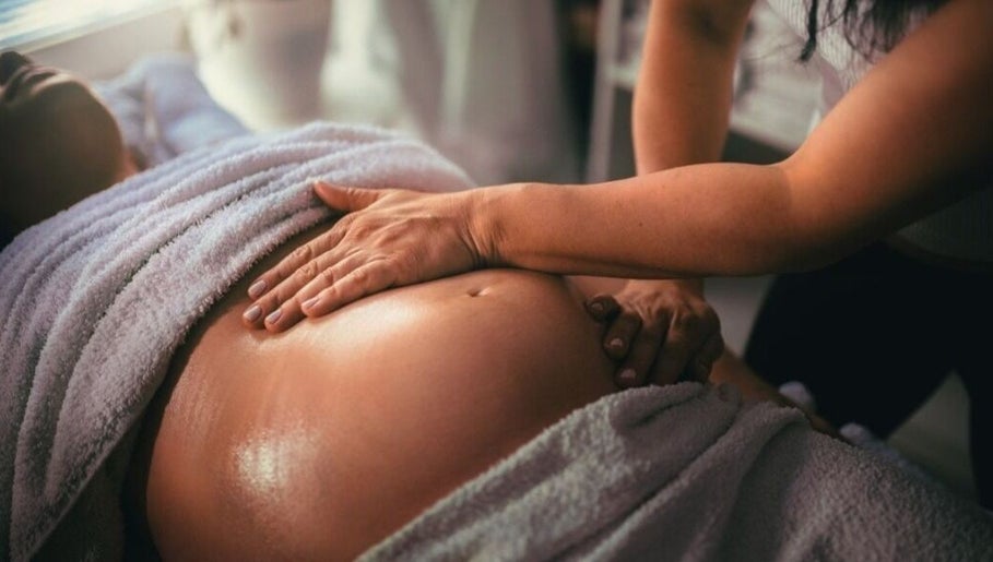 Relaxing massage at Ona's Massage Therapy, West Wickham, England, GB. Experience ultimate relaxation.